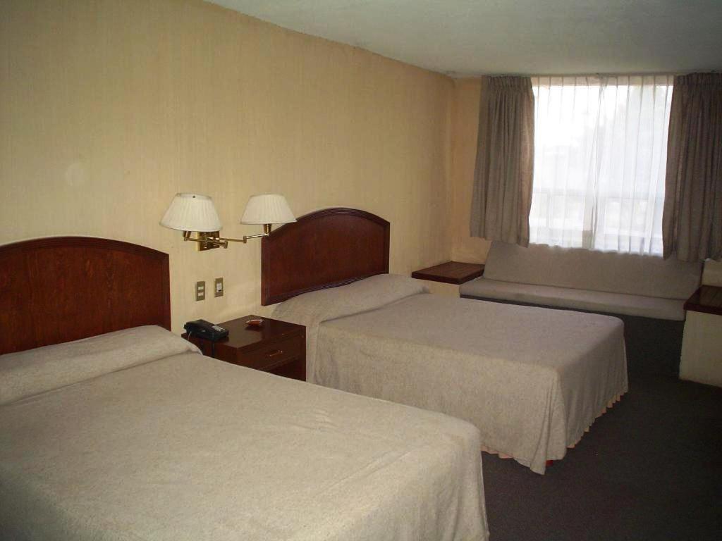 Motel La Fortuna Fresnillo Phòng bức ảnh
